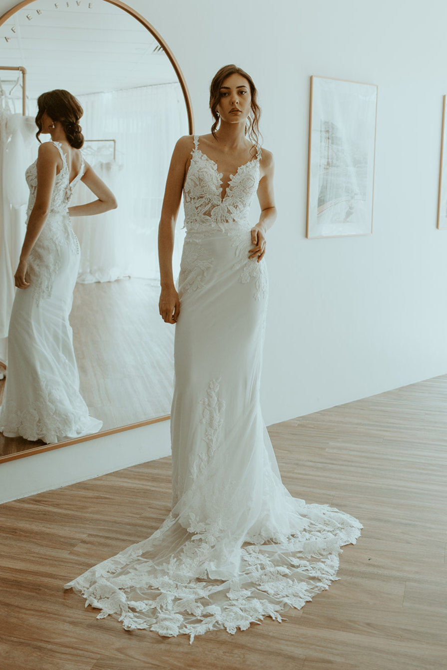 Sweetheart Fit and Flare Wedding Dress | Lace Bridal Gown AFTER FIVE Sweetheart Fit and Flare Wedding Dress | Lace Bridal Gown AFTER FIVE