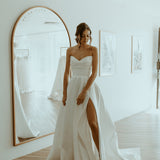 Monolo Wedding Dress