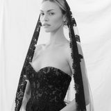 MARIANNE VEIL