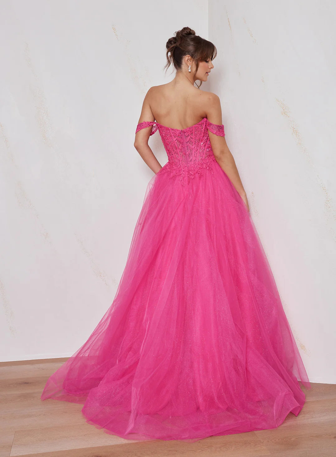 carrie pink prom dress One Iconic Look: Sissy Spacek's Pink Prom Gown in "Carrie" (1976)